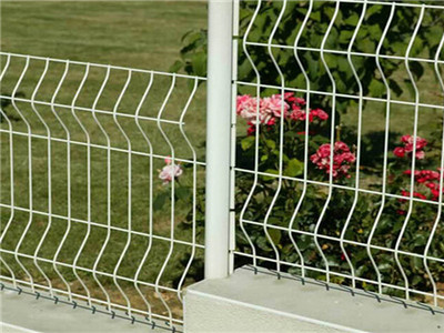 供應(yīng)折彎護(hù)欄網(wǎng)多少錢 折彎護(hù)欄廠家 折彎護(hù)欄網(wǎng)型號(hào)-首商網(wǎng)