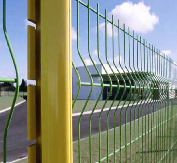 博航護欄網廠家桃形立柱,桃形柵欄網及價格