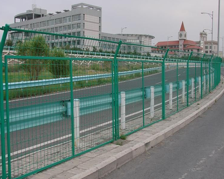 【【廠價直銷】 框架護欄 高速公路護欄網 防護網 隔離柵】價格,廠家,圖片,護欄/圍欄/欄桿,廣州市海珠區溪源篩網經營部-