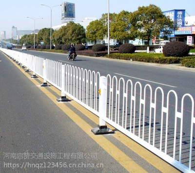 湖北武漢市政護欄人行道路隔離欄交通道路隔離欄道路馬路中央隔離欄圍墻護欄