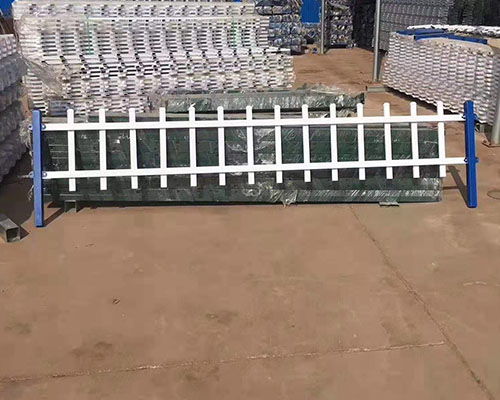 太原市鑫澤絲網(wǎng)制品 綠化帶護(hù)欄定做 榆次綠化帶護(hù)欄