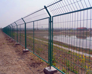 昌黎鐵絲網欄與框架護欄網 安全用品的可靠之選